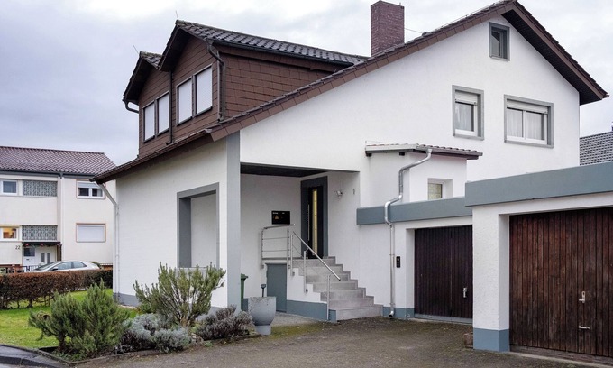 Teningen Apartment | Apartment 'Pension Zum Europapark' with Mountain View, Shared Terrace and Wi-Fi