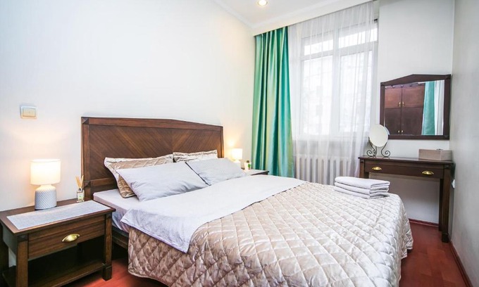 Zakharova-Pulikhova Apartment | Apartment Ploshchad Pobedy 3 komnaty