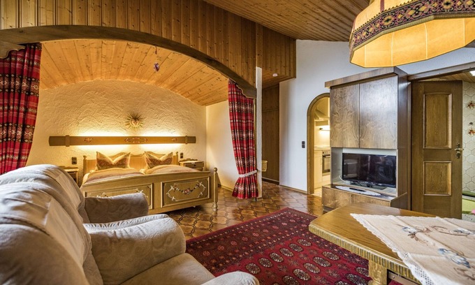 Bayerisch Gmain Apartment | Apartment Predigtstuhl with balcony and mountain view, 45 sqm,
