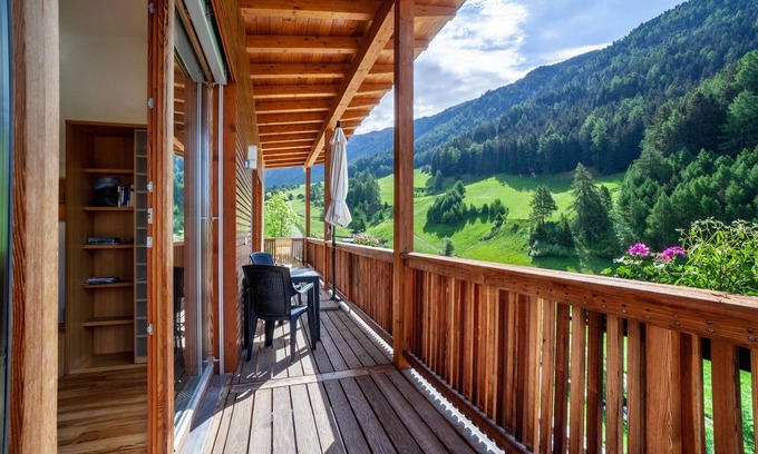Planol Apartment | Apartment “Pritscheshof Balkon” with Mountain View, Balcony & Terrace
