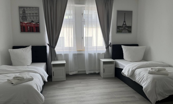 Bad Homburg v.d. Hoehe Apartment | Apartment-Private Bathroom-Business-Street View