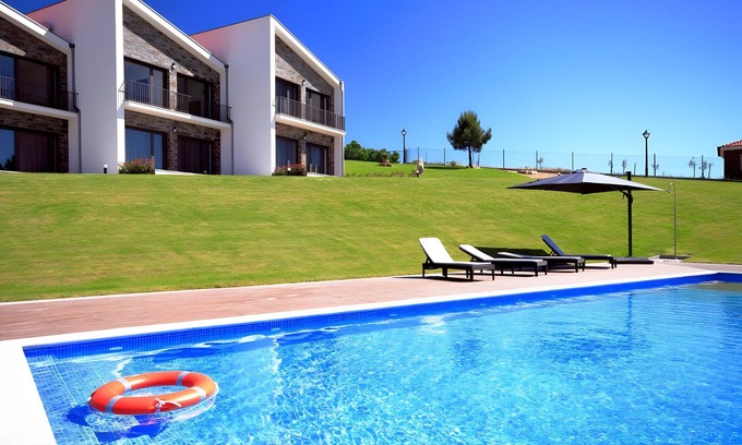 Macedo de Cavaleiros Apartment | Apartment 'Monte Bela Vista - 1' with Lake View, Wi-Fi and Air Conditioning