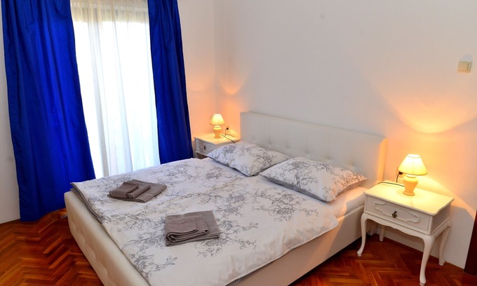 Milcetici Apartment | Apartment REA 4 + 2 * With balcony and sea view, air conditioning