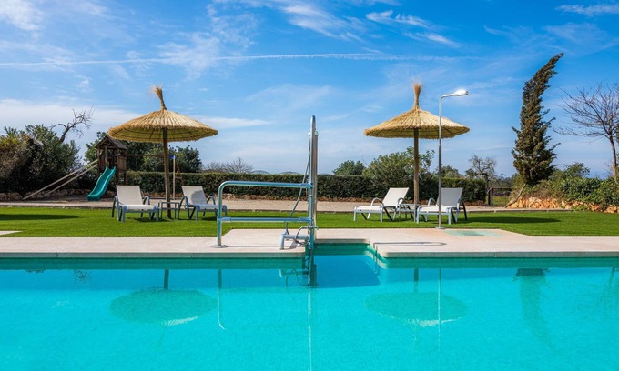 Ariany Apartment | Apartment 'S Hort Can Capità Estudio Balcón 8' close to the Sea with Shared Pool & Wi-Fi