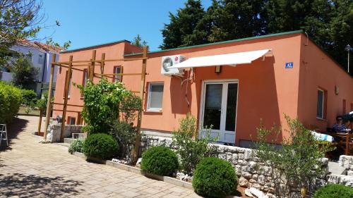 Ugljan Apartment | Apartment Sajković