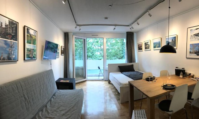 Neuschwabing Apartment | Apartment Schwabing/Olympic Park/BMW