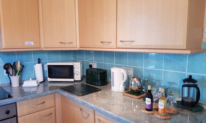 Guisborough House | Apartment - Sleeps 4 - Pet Friendly - Balcony