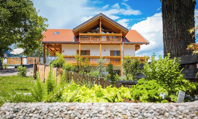 Vollan Apartment | Apartment 'Stettnerhof Laugen' with Mountain View, Terrace & Wi-Fi