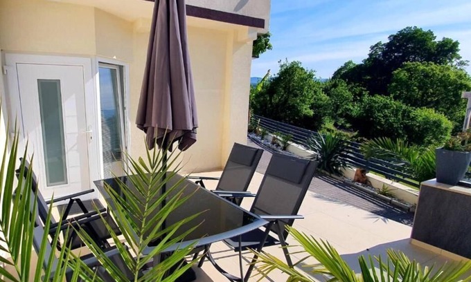 Mihotici Apartment | Apartment Superior with 2 Jaccuzzi (94394-A1) - Matulji
