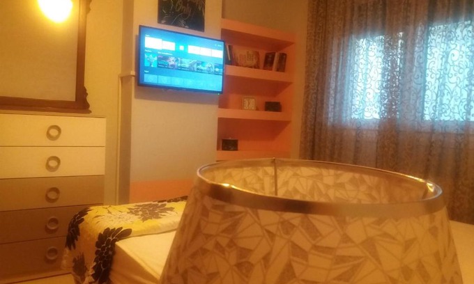 Kavala Apartment | Apartment with Balcony and Parking
