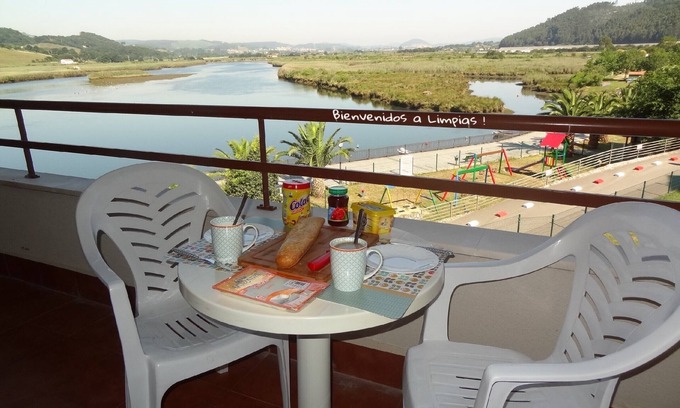 Limpias Apartment | Apartment with beautiful views of the ria de Limpias