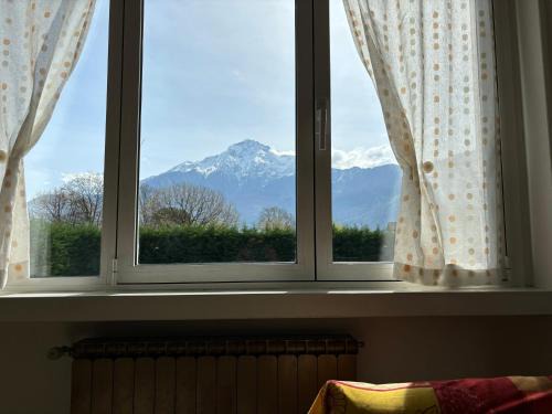 Domaso Apartment | Apartment with garden Domaso - Larihome A62
