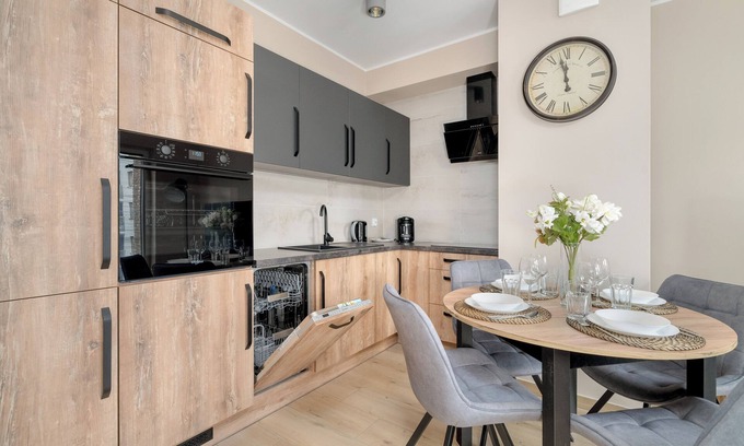 Jezyce Apartment | Apartment With Parking by Renters
