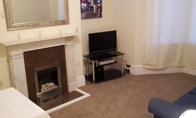 Margate Apartment | Apartment with Sea Veiws 5-10 min walk from Dreamland, Margate.