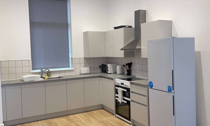 Gascoigne Apartment | Apartment With Space in Parking