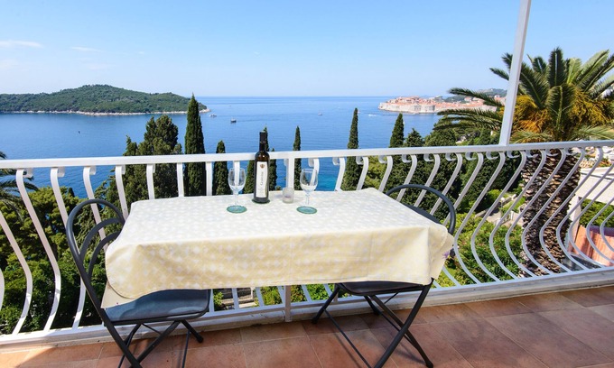 Municipality of Dubrovnik Apartment | Apartment with the most beautiful sea view in Dubrovnik - family friendly