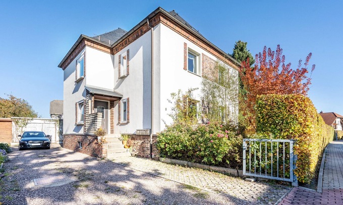 Lugau Apartment | Apartment 'Yvette's Ferienwohnung' with Shared Garden and Wi-Fi