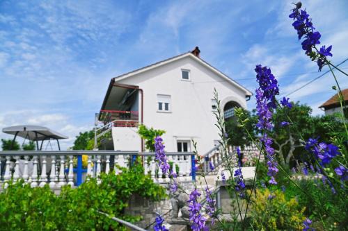 Sarsoni Apartment | Apartments Biondi