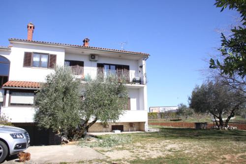 Kadumi Apartment | Apartments Buici