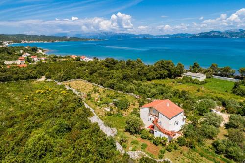 Drace Apartment | Apartments by the sea Drace, Peljesac - 10211