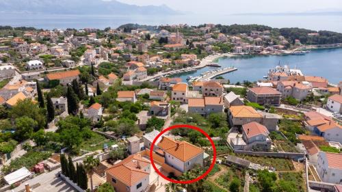 Sumartin Apartment | Apartments by the sea Sumartin, Brac - 764