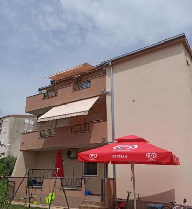 Kastel Stafilic Apartment | Apartments Feral