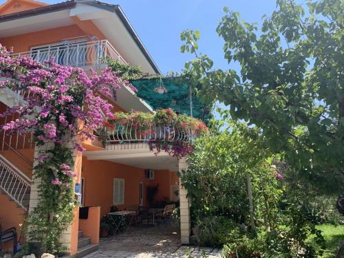 Stankovici Apartment | Apartments Lea