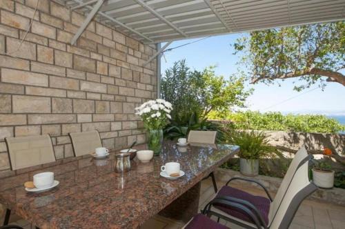 Splitska Apartment | Apartments Mira
