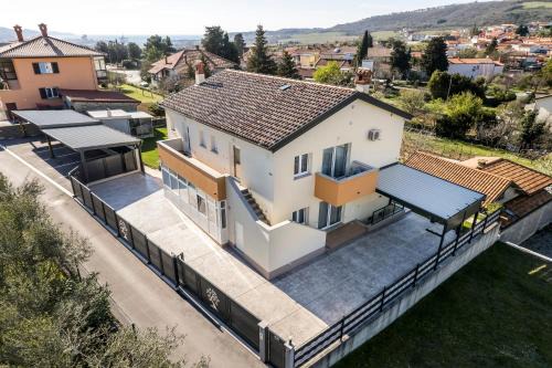 Spodnje Skofije Apartment | Apartments Mirela