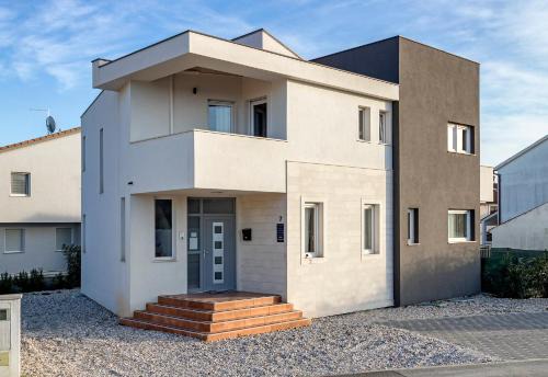 Valdebek Apartment | Apartments Peti