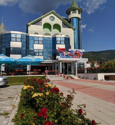 Plav Apartment | Apartments & Restaurant ABAS