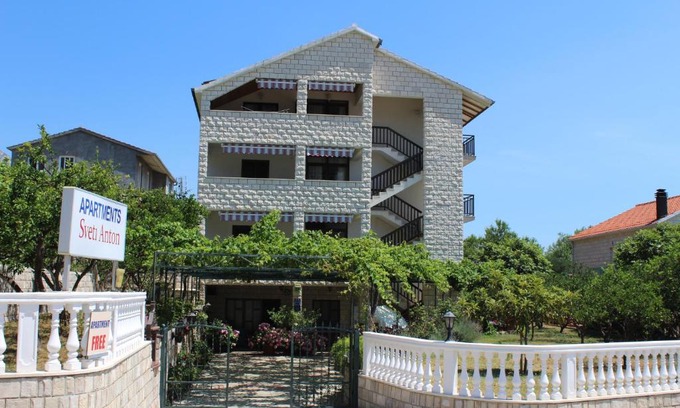 Stankovici Apartment | Apartments Sveti Anton