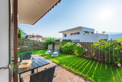 Caldaro Sulla Strada del Vino Apartment | Apartments Villa Vardia