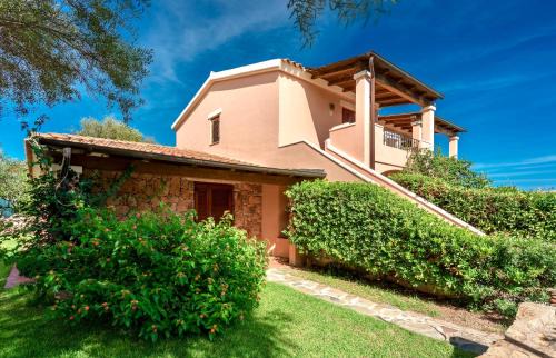 San Teodoro City Centre Apartment | Apartments with Air Conditioning and private outdoor area in the center of San Teodoro
