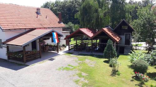 Catrnja Apartment | Apartments with parking space Smoljanac, Plitvice - 12345
