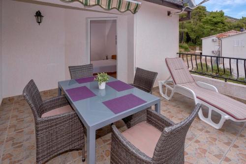 Ivan Dolac Apartment | Apartments Zora