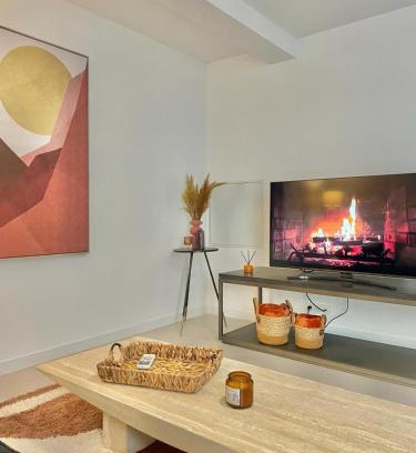Lunel-Viel Apartment | APPART'ICI 4 - Spacieux appartement F3