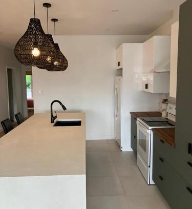 Ste Anne de Beaupre Apartment | Appartement Le Yin