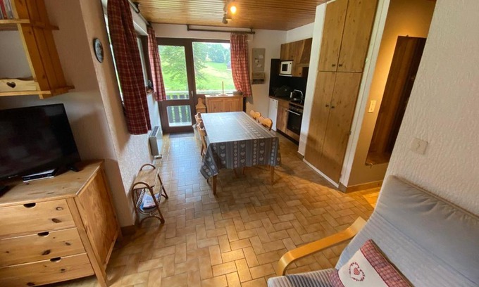 La Chapelle-d'Abondance Apartment | Appartement cosy et lumineux proche des télécabines, avec balcon et parking, animaux acceptés ! - FR-1-692-33