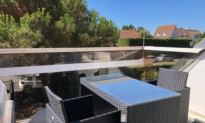 Berck-sur-Mer Apartment | Appartement 3 Étoiles - Plage des Phoques avec Parking Privé