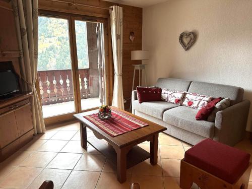 Pralognan-la-Vanoise Apartment | Appartement 3* Pralognan, Balcon Sud, Parking, Proche Pistes - FR-1-464-46