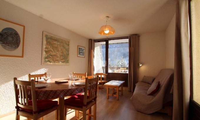 Saint-Chaffrey Apartment | Appartement 6 Pers. avec Balcon, Proche Navette et Parking Gratuit à Serre-Chevalier - FR-1-330E-92
