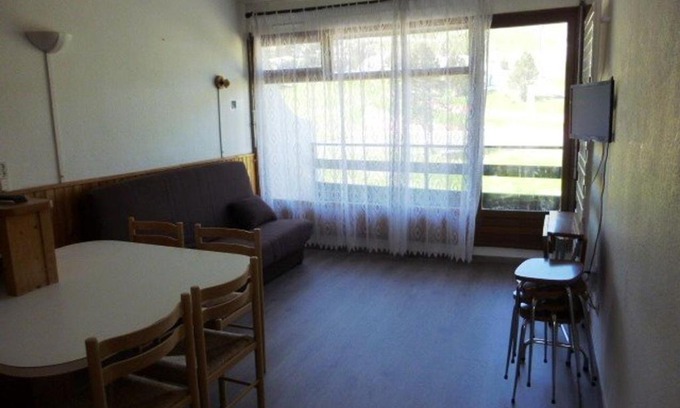Arette Apartment | Appartement 6 personnes avec balcon, parking, accès pistes - FR-1-602-28
