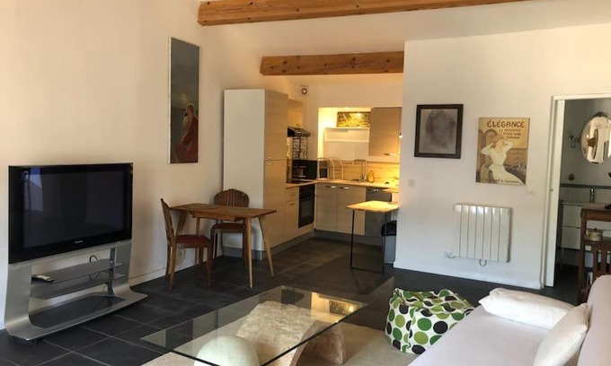 Apt Apartment | Appartement avec terrasse.