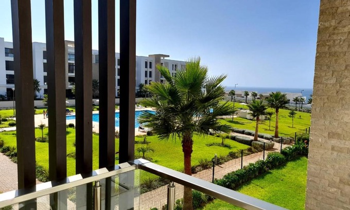 Plage des Nations Apartment | Appartement calme sur mer et piscine