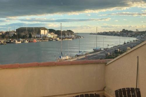 La Tamarissiere Apartment | Appartement calme vue sur l'hérault et la mer