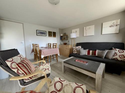 Les Carroz-d'Araches Apartment | Appartement cosy 4-5 pers avec Wi-Fi, parking, proche télécabine et commerces - FR-1-572-81