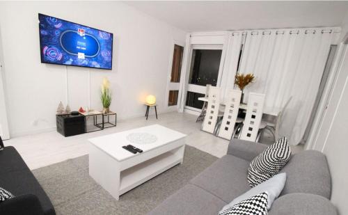 La Ferte-sous-Jouarre Apartment | Appartement lumineux et chaleureux