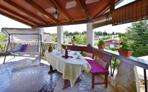 Savudrija Apartment | Appartement in Savudrija mit Großer Terrasse