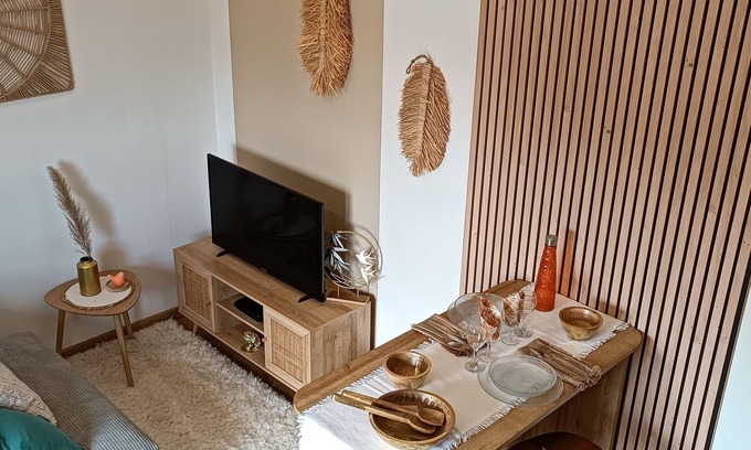 Le Tampon Apartment | Appartement Le Champ D'elle, T2 Cozy de 33 m², Idéalement Situé au Tampon 14ème
